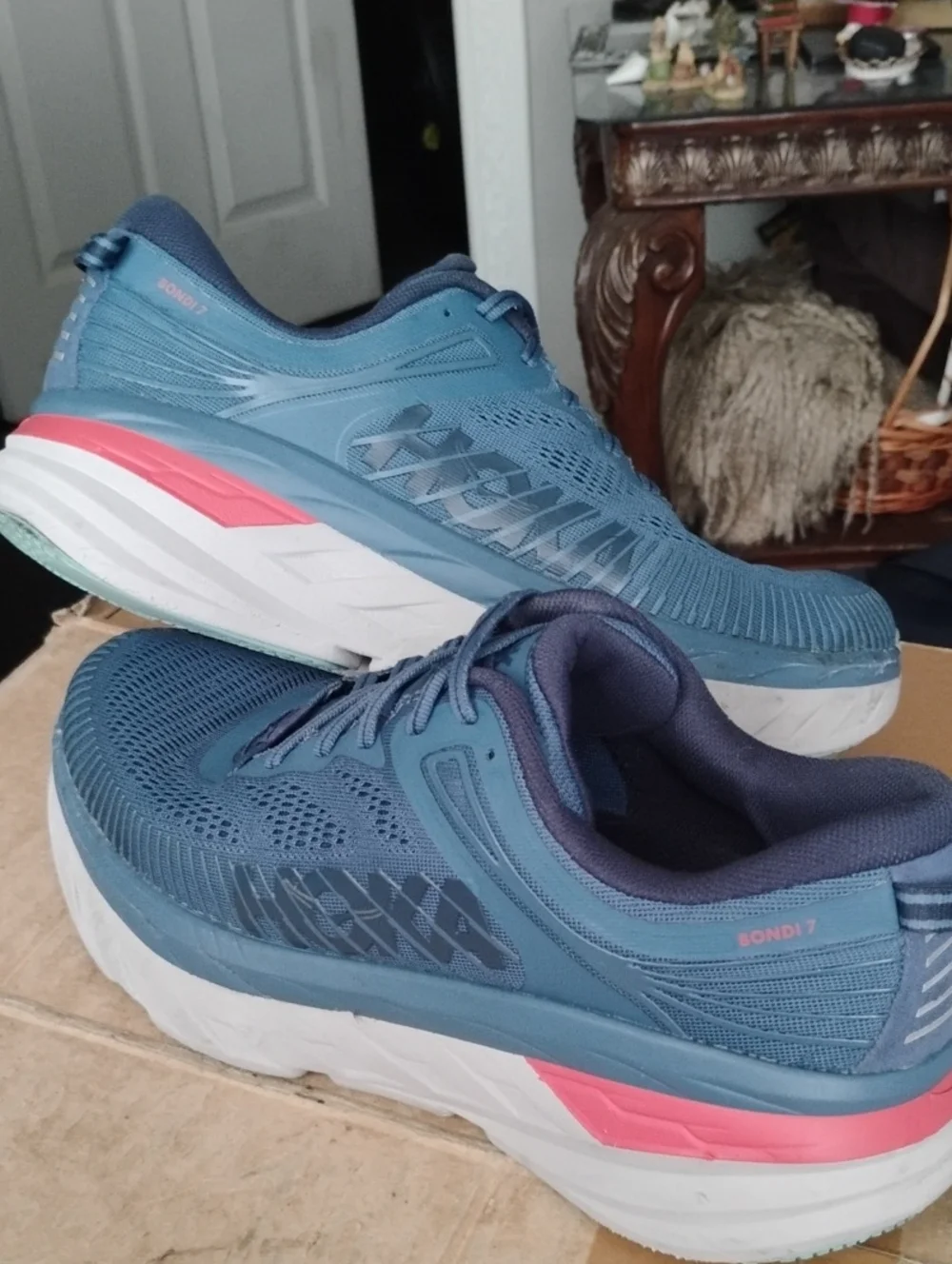 HOKA One One Bondi 7